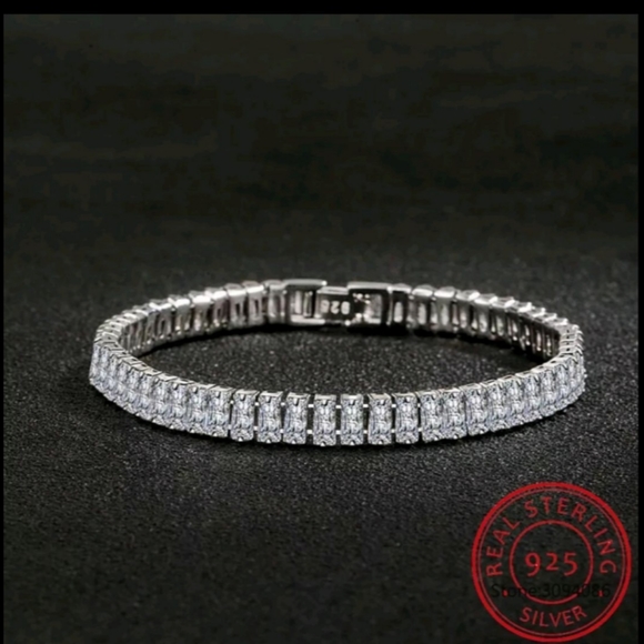 NEW 925 STERLING SILVER PRINCESS CUT DIAMOND BRACELET - Picture 2 of 5